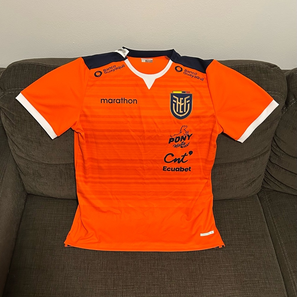 Marathon Authentic Ecuador National Team Pre-Match Orange Jersey Men’s Sz: L